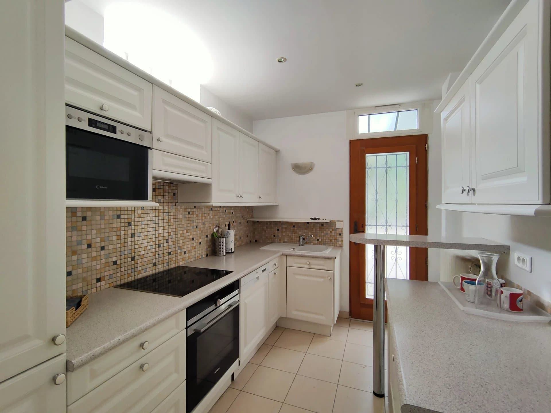 LE VESINET - FURNISHED RENTAL WITH GARDEN - Image 9