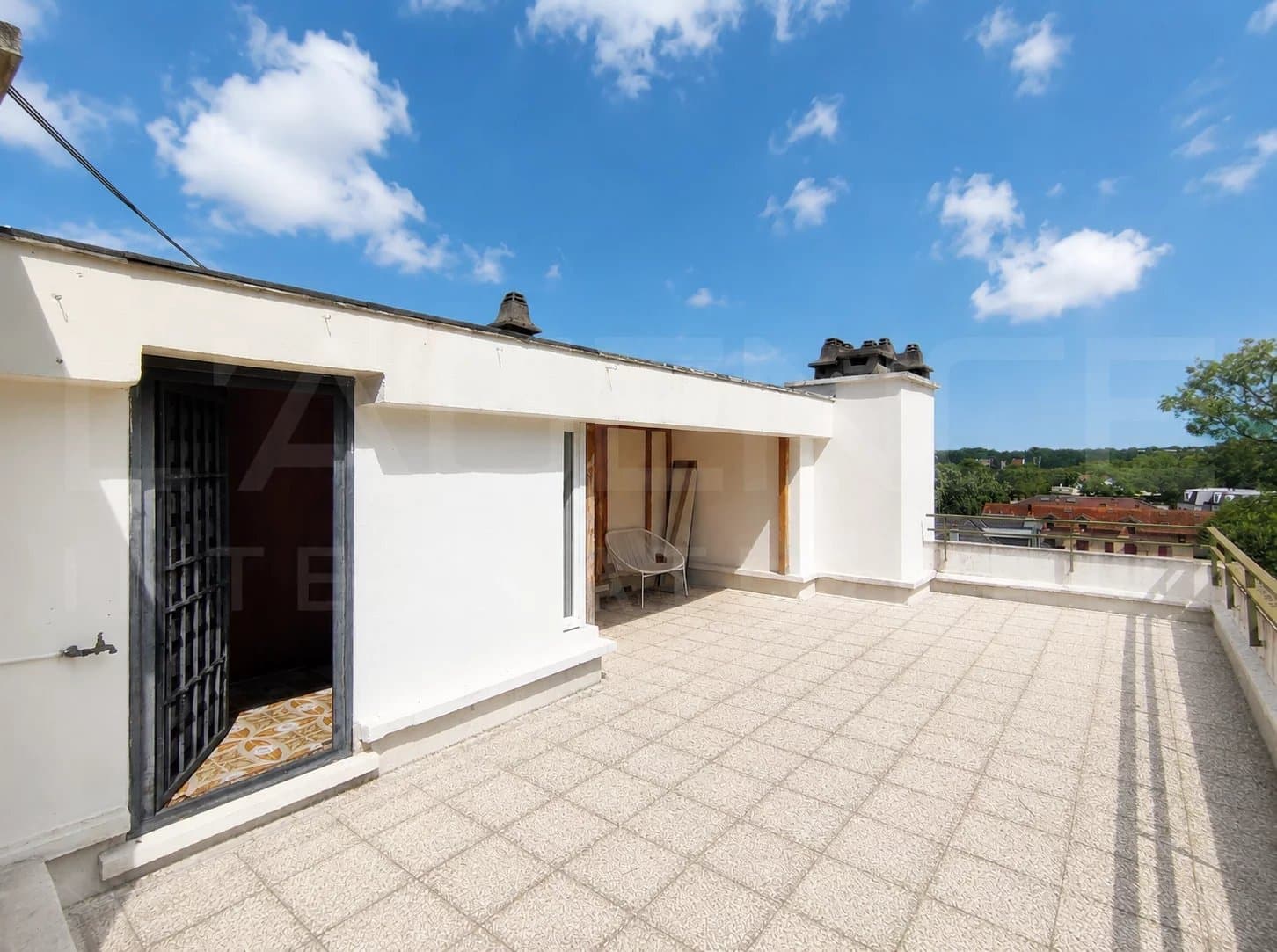 DUPLEX DERNIER ETAGE AVEC TERRASSE - Image 4