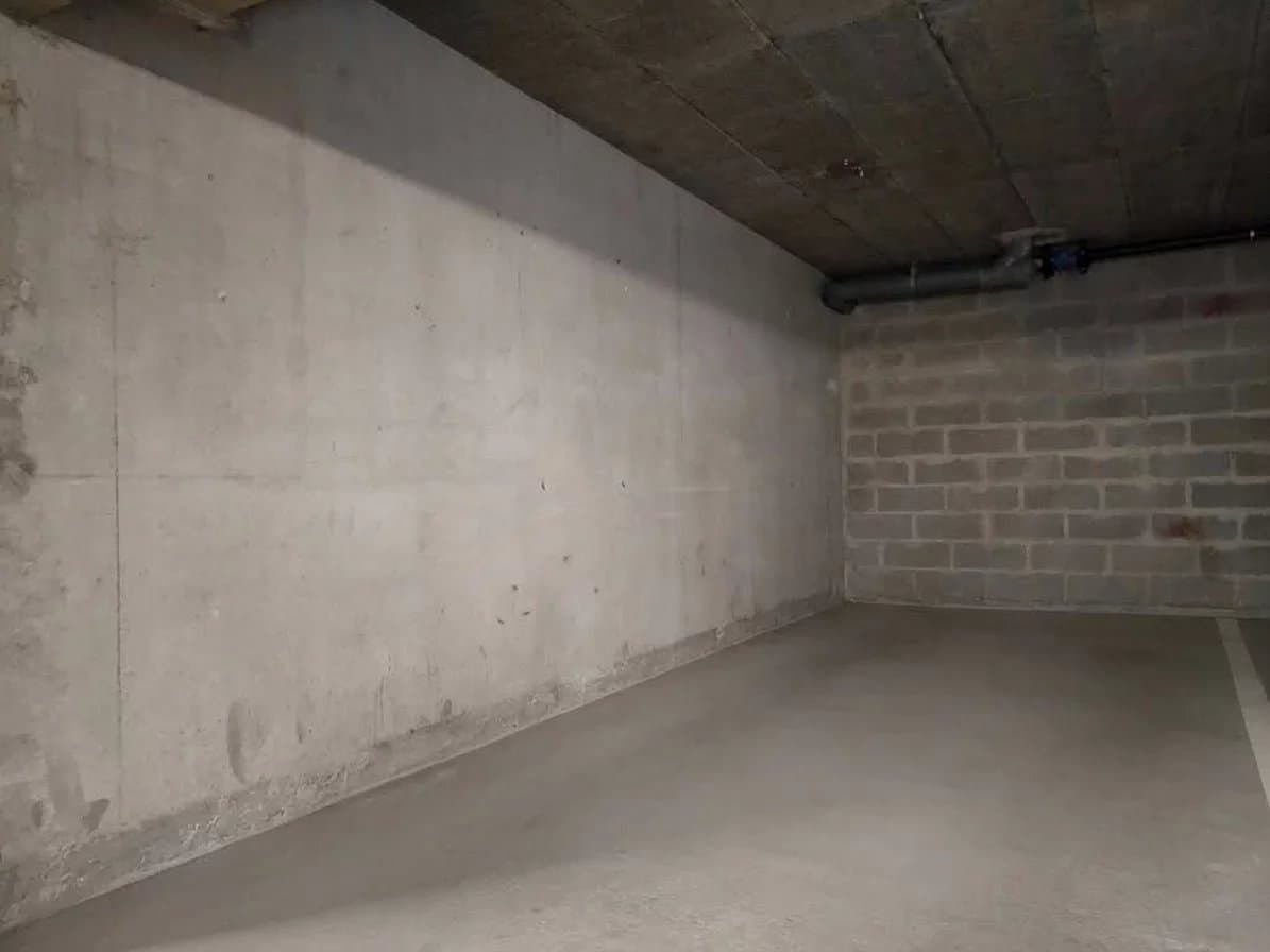APPARTEMENT AVEC JARDIN PRIVATIF, CAVES ET PARKING - Image 13