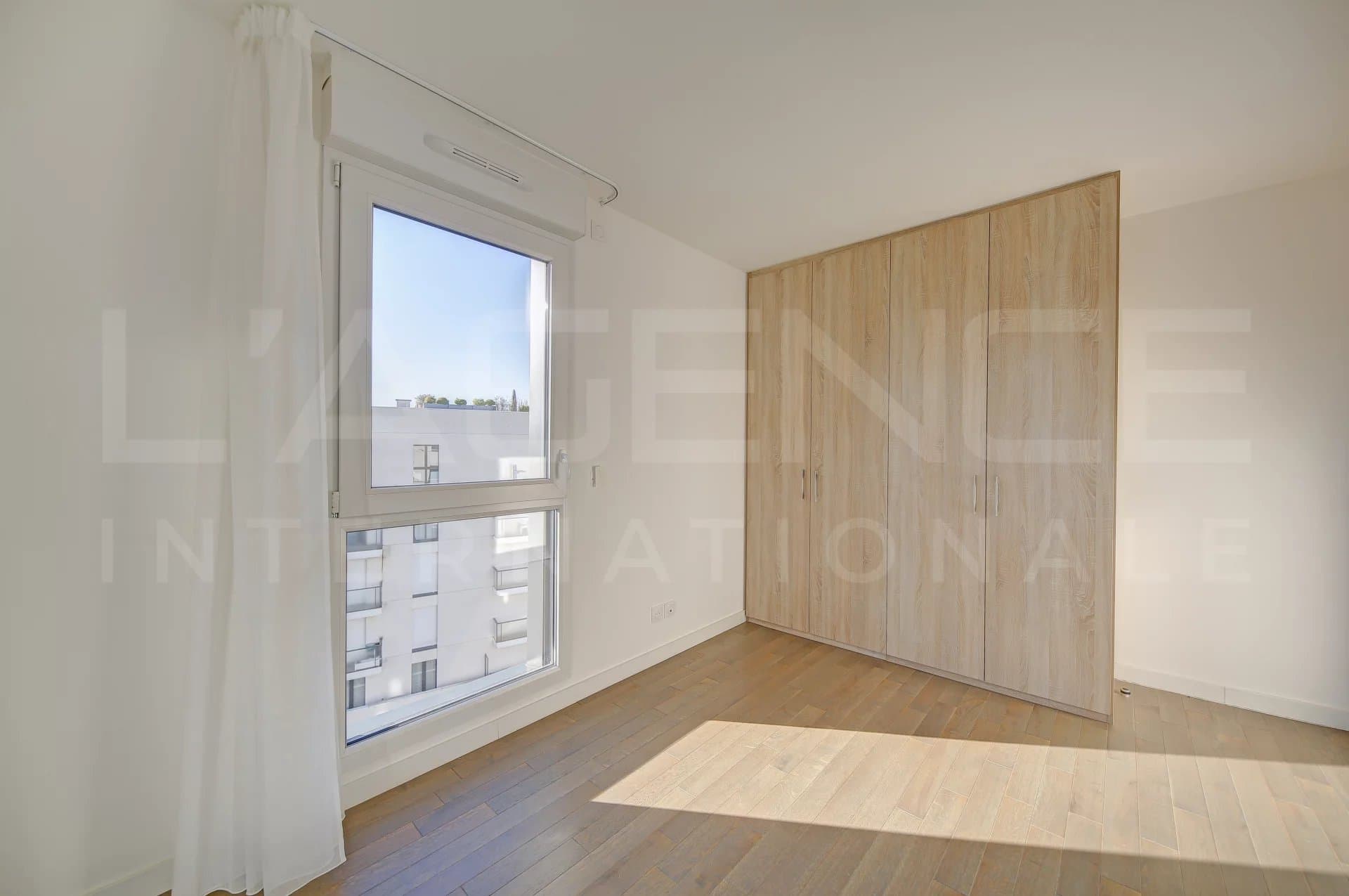 RECENT APARTMENT WITH NICE VIEWS - Image 12