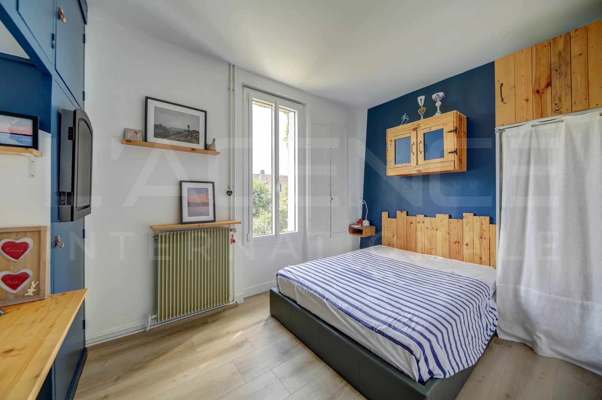 BEAUTIFUL PROPERTY WITH NICE LANDSCAPED GARDEN - Image 12