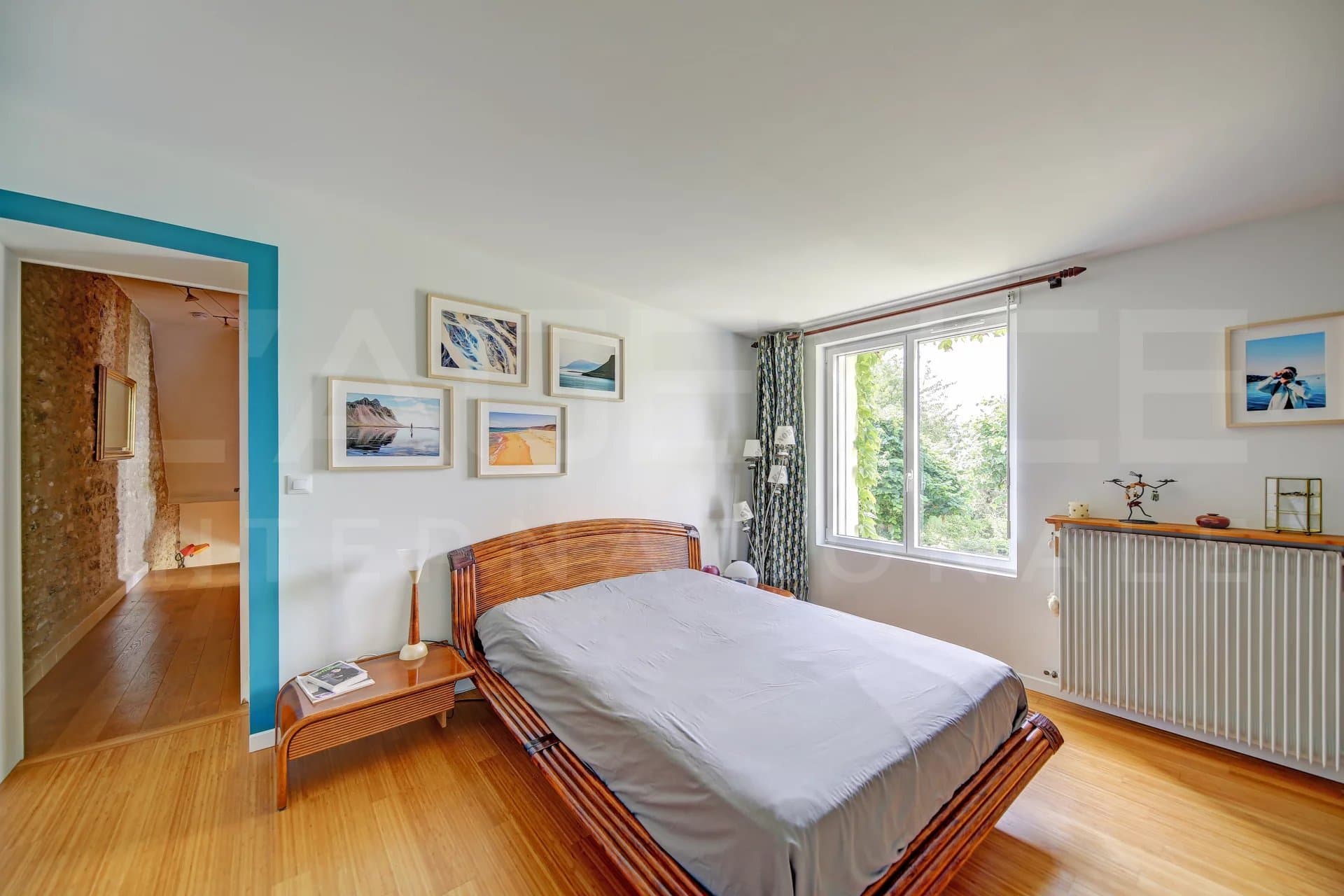 BEAUTIFUL PROPERTY WITH NICE LANDSCAPED GARDEN - Image 10